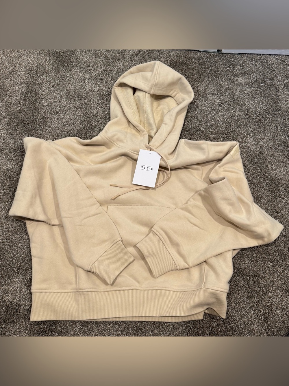 FLEO Essence Crop Hoodie Large Oatmeal NEW